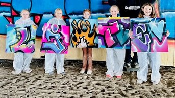 Graffiti! (8+)